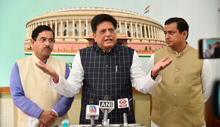 పార్లమెంటులో విపక్షాల మంత్రం గందరగోళం, అంతరాయం