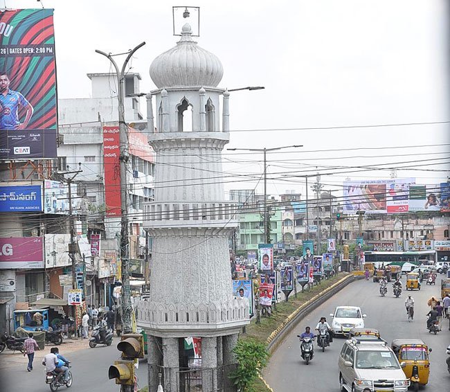 గుంటూరు లో జిన్నా టవర్ పై రగడ