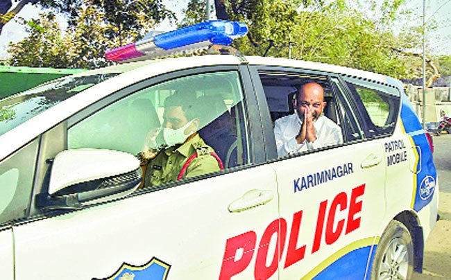 సంజయ్ అరెస్ట్ లో పోలీసుల వ్యవహారంపై ప్రశ్నలు!