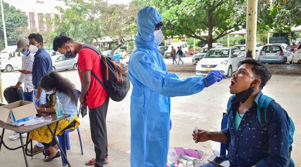 దేశంలో 80 శాతం తగ్గిన కరోనా వ్యాప్తి