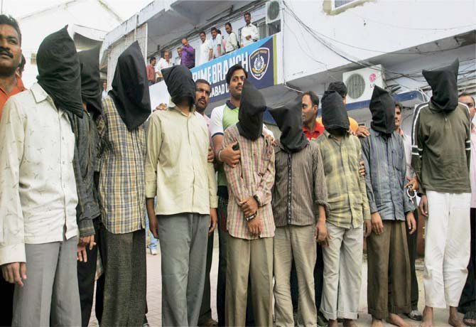 అహ్మదాబాద్పేలుళ్ళ కేసులో 38 మందికి మరణశిక్ష