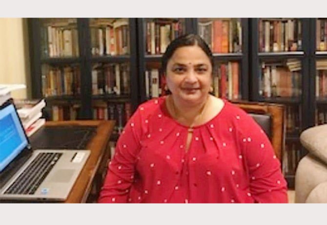 జెఎన్యు విసిగా తెలుగు మహిళ శాంతిశ్రీ పండిట్