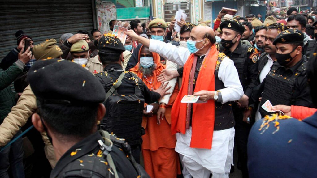 రాహుల్ గాంధీ చైనా మీడియానే నమ్ముతాడు