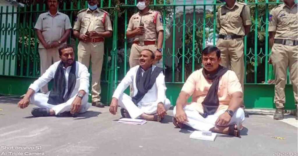 బిజెపి ఎమ్యెల్యేలకు హైకోర్టు లో చుక్కెదురు