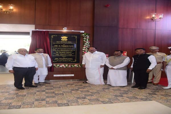 ప్రజా ప్రతినిధులు చట్టసభల గౌరవాన్ని కాపాడాలి