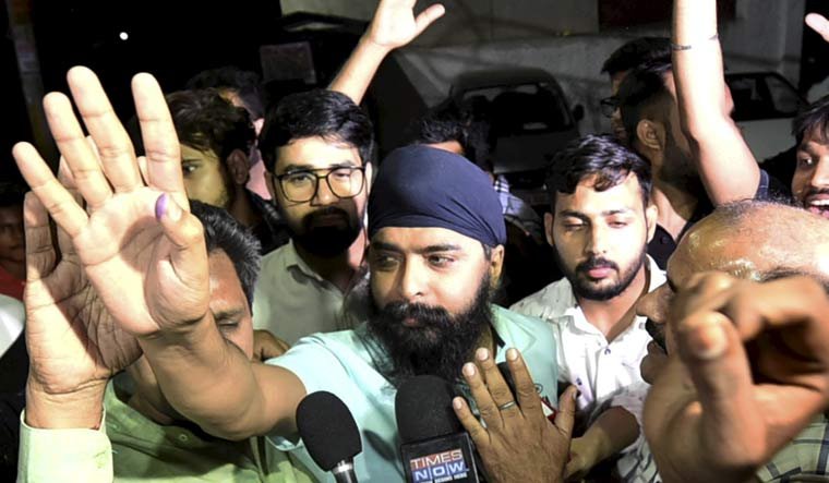 బగ్గాపై మోహాలీ కోర్టు తాజా అరెస్ట్ వారెంట్