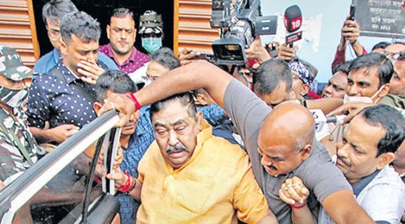 మమతా `బాహుబలి’ మండల్ను అరెస్ట్ చేసిన సీబీఐ