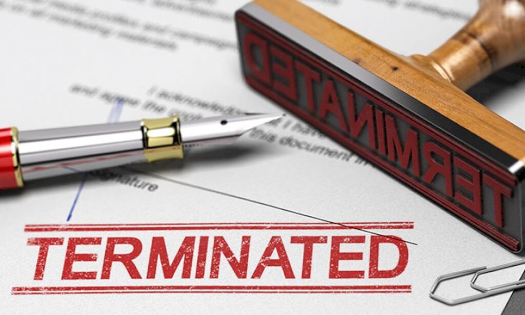 ఉగ్రవాదుల నిధుల కేసులో నలుగురు ఉద్యోగుల తొలగింపు