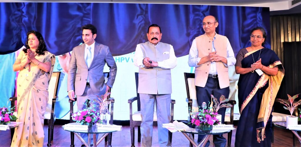 దేశంలో మొట్టమొదటగా గర్భాశయ క్యాన్సర్ కు వ్యాక్సిన్ “సెర్వావ్యాక్”