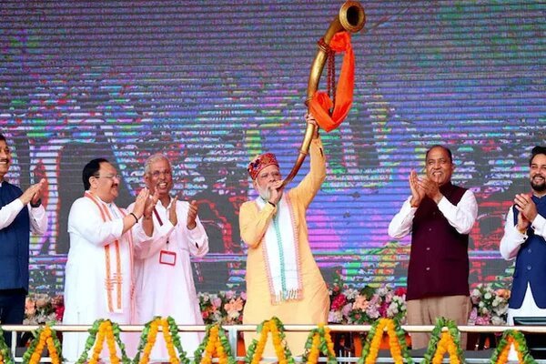 హిమాచల్ లో రూ.3650 కోట్ల విలువైన పలు ప్రాజెక్టులకు ప్రధాని శ్రీకారం