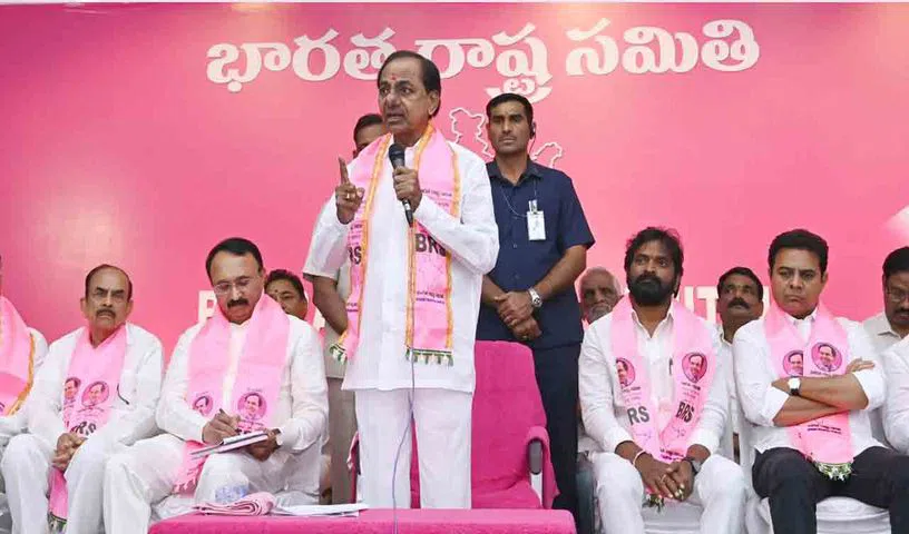 ముందస్తు ఎన్నికల ప్రసక్తి లేదన్న కేసీఆర్