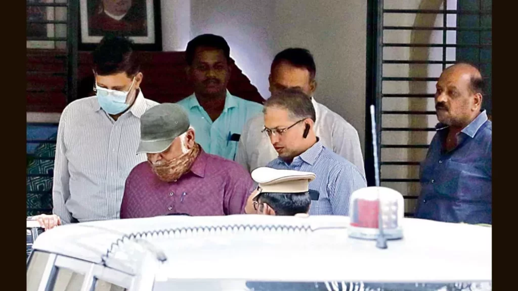 హనీ ట్రాప్ లో పాక్ కు డీఆర్డీవో డైరెక్టర్ కీలక సమాచారం