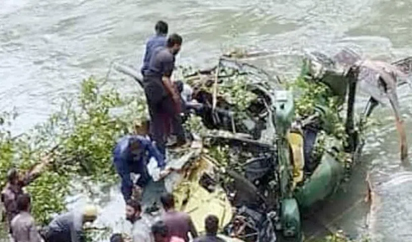 ద్రువ్ హెలికాప్టర్లను నిలిపివేస్తున్న సైన్యం