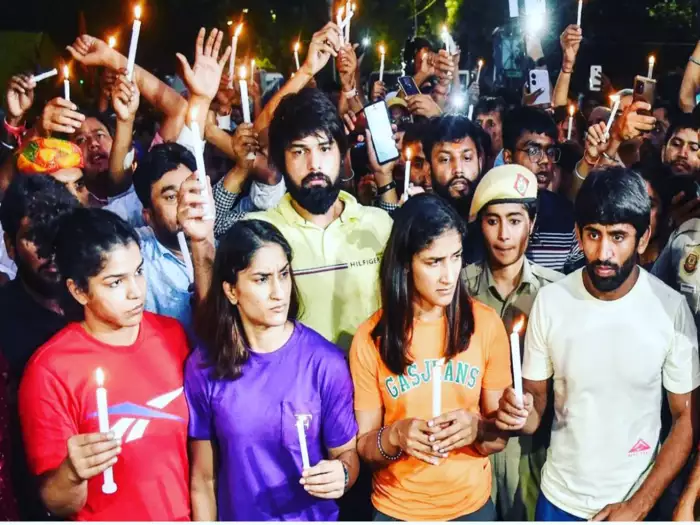 రెజ్లింగ్ సమాఖ్యపై సస్పెన్షన్ వేటు