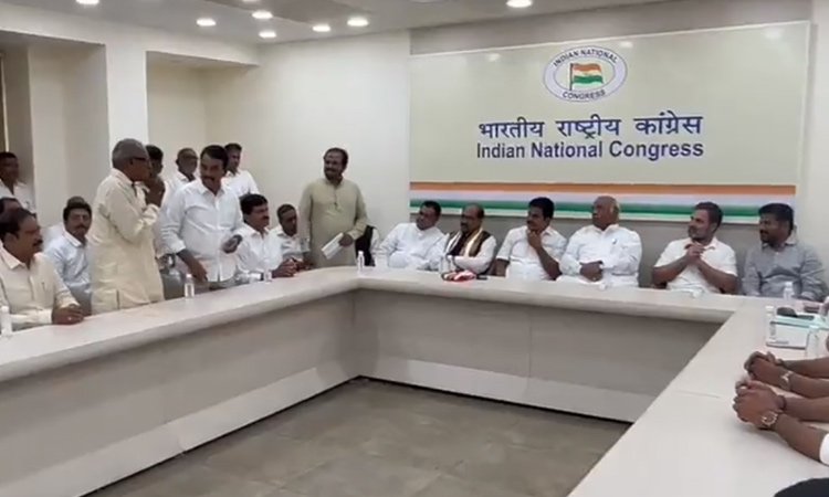 ఎట్టకేలకు కాంగ్రెస్ లో చేరిన పొంగులేటి, జూపల్లి