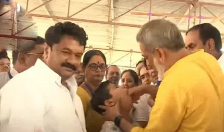 చేప ప్రసాదం కోసం భారీగా అస్తమా బాధితులు