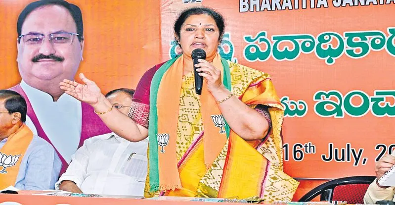 ఏపీ అరాచకాంధ్రను తలపిస్తోంది .. పురందేశ్వరి