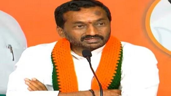 తెలంగాణాలో అబద్దాల పునాదులపై అధికారంలోకి వచ్చే యత్నం