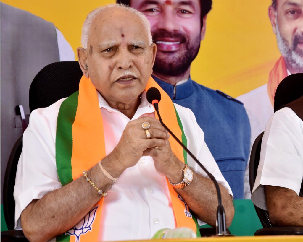 కాంగ్రెస్ హామీలను ప్రజలు నమ్మి మోసపోవద్దు: యడియూరప్ప