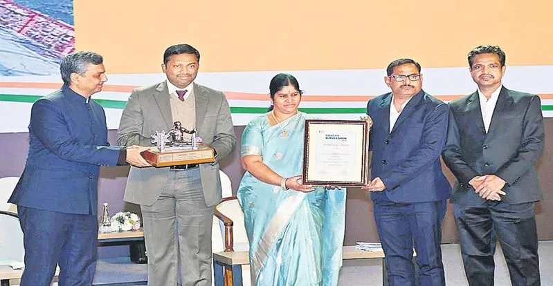 అత్యంత పరిశుభ్ర నగరాలు ఇండోర్, సూరత్
