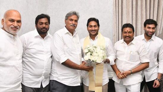 చంద్రబాబు పచ్చి మోసగాడు.. కేశినేని నాని