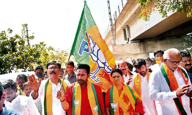 అట్టహాసంగా ప్రారంభమైన బీజేపీ విజయ సంకల్ప యాత్రలు