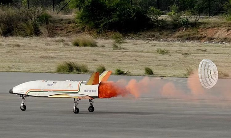 ఇస్రో ‘పుష్పక్’ మూడో ప్రయోగం విజయవంతం