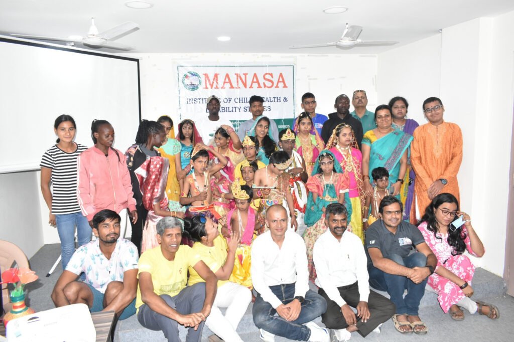 `మానస’లో కెన్యా క్రీడాకారులతో మానసిక వైకల్య బాలల కృష్ణాష్టమి