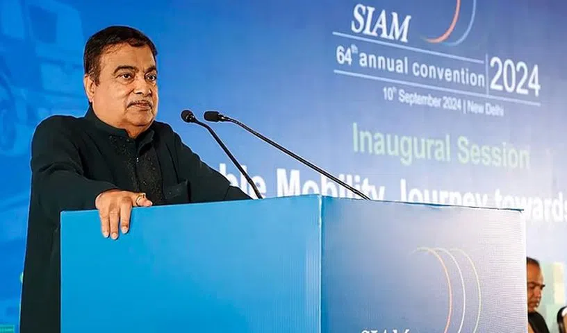 ప్రతి గంటకు 53 ప్రమాదాలు.. 19 మరణాలు..!