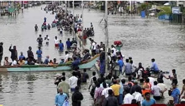 ప్రకాశం బ్యారేజ్కు వేగంగా తగ్గుతున్న వరద ఉద్ధృతి